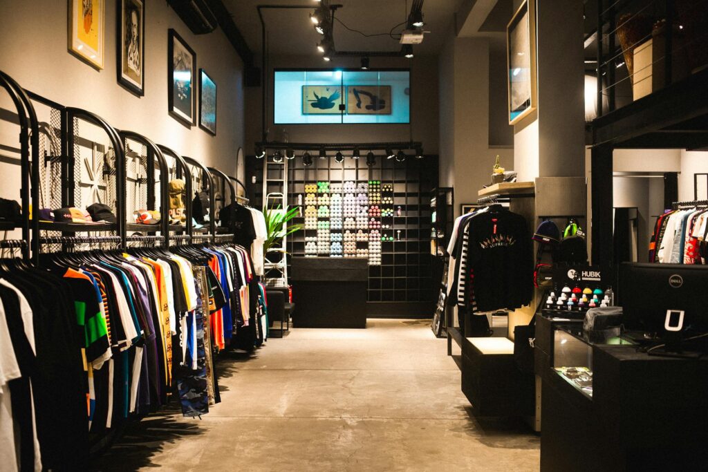 Layout de tienda de ropa retail